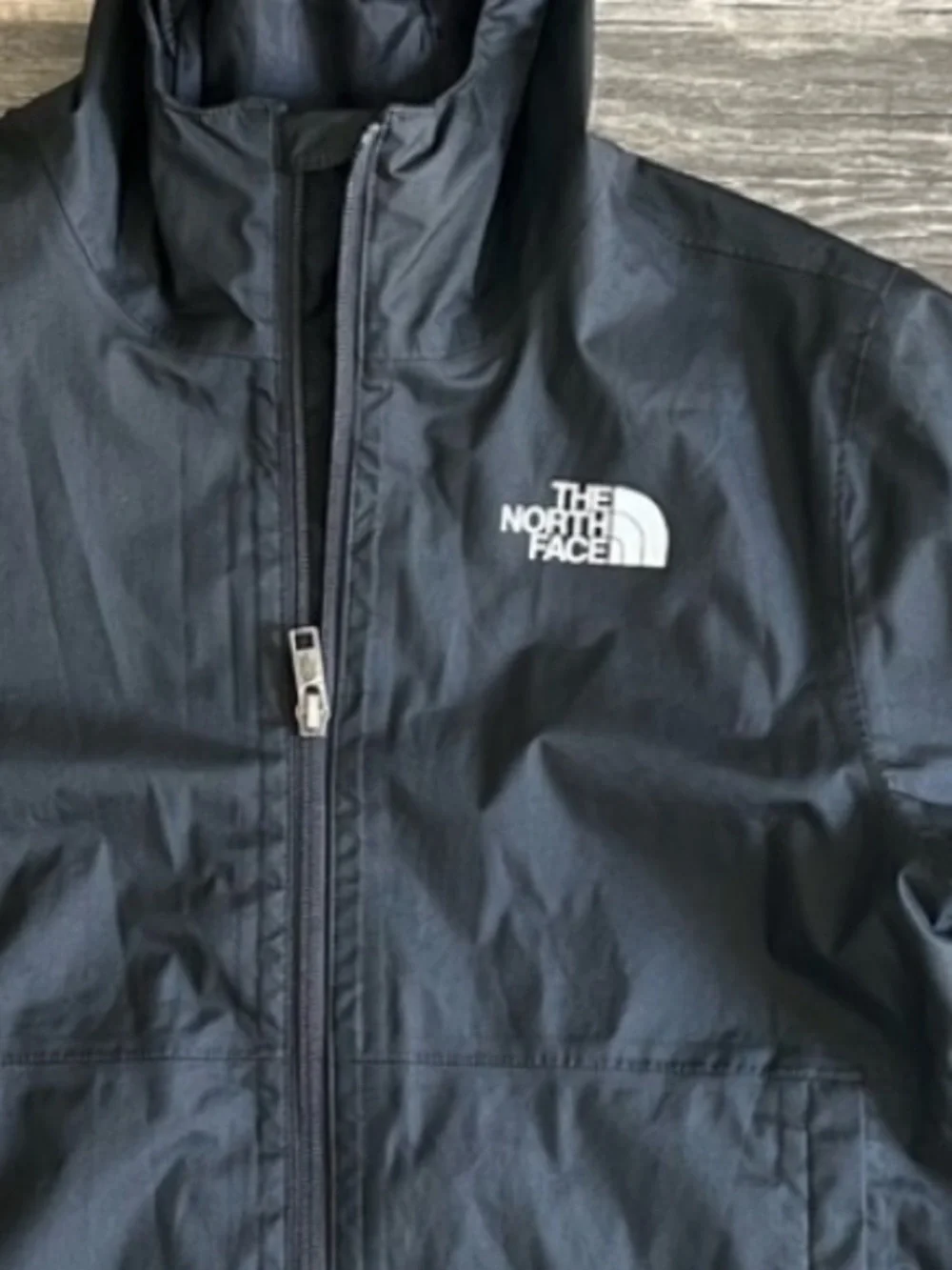 The North Face • Boys Rain Coat • Medium